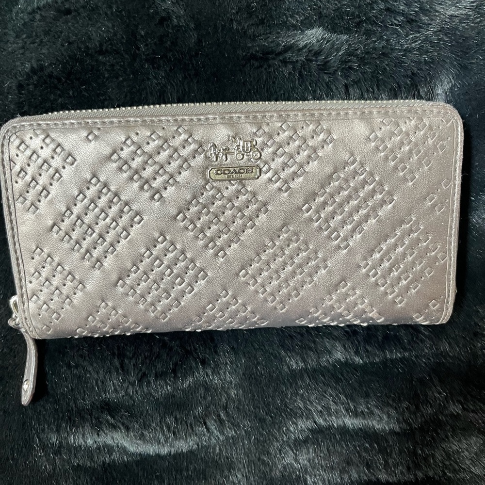 Coach wallet silver woven
